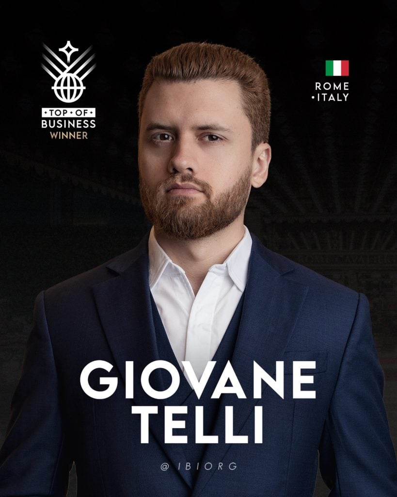 Giovane Telli, CEO da TelliCoJus, foi homenageado como vencedor Top of Business