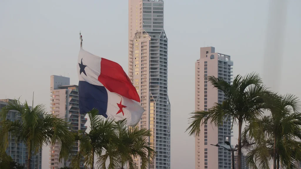 O que muda para empresários e investidores com a saída do Panamá da lista negra?