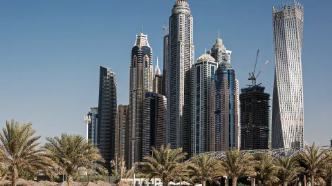 Residência Fiscal em Dubai: critérios, visto, TRC e como estruturar a mudança